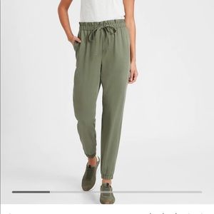 Green Paperbag Joggers. Medium